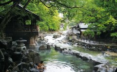 银屑病患者泡温泉会感染吗？银屑病医生：防霉有8点注意