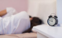临沂治疗牛皮癣医生：睡得好不好也影响牛皮癣？