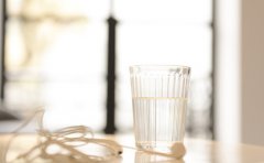 有银屑病多喝水健康?临沂正规治银屑病医生:这些体质要注意