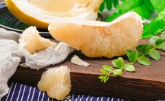 牛皮癣患者吃柚子注意禁忌 临沂沂水区牛皮癣医院