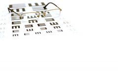 牛皮癣患者怎样用眼药水正确？临沂治牛皮癣医院地址