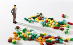 心好累常失眠加重牛皮癣 临沂中医治疗牛皮癣