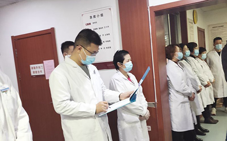 早期牛皮癣的症状有什么表现